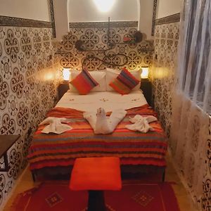 Camera standard con letto king size